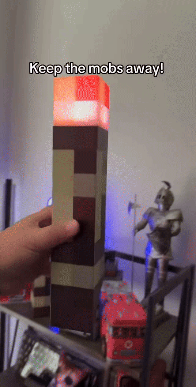 đšī¸ Minecraft LED RGB Torch Lamp